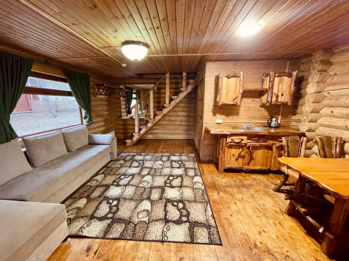 Sky Land Camping & Resort Cricova Exteriér fotografie